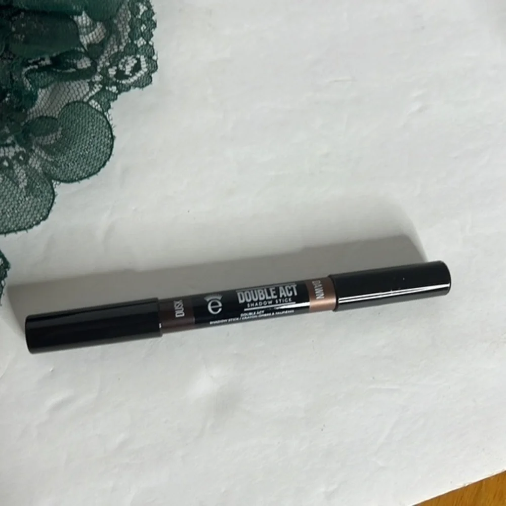 MAKE-UP BUNDLE NAME BRANDS